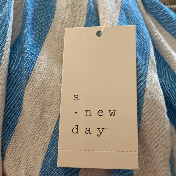 A new day halter top and skit set - Picture 6 of 6